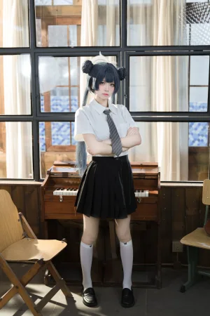 九柒喵《妃咲JK》主题写真：61张全套美图