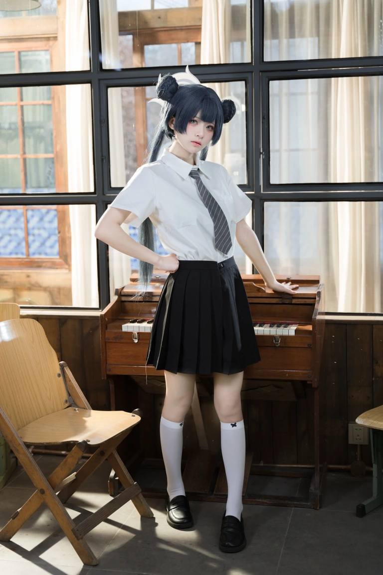 九柒喵《妃咲JK》主题写真：61张全套美图