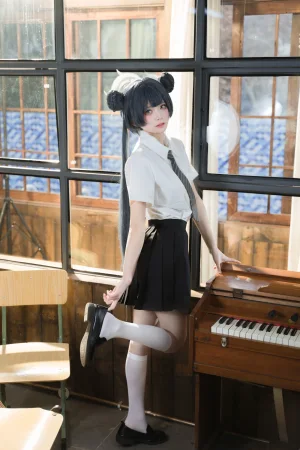 九柒喵《妃咲JK》主题写真：61张全套美图