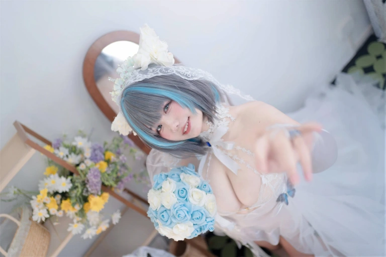 阿半今天很开心《碧蓝航线 柴郡誓约花嫁》主题写真：130张全套美图，含4个视频