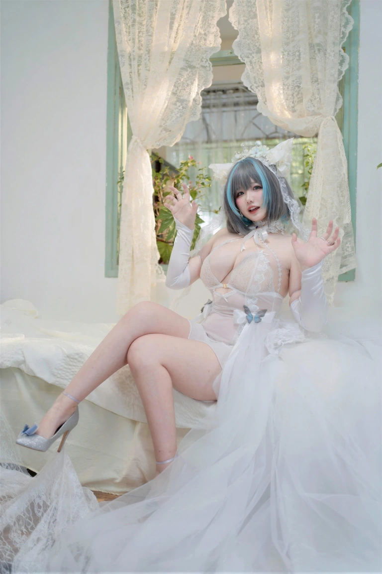 阿半今天很开心《碧蓝航线 柴郡誓约花嫁》主题写真：130张全套美图，含4个视频