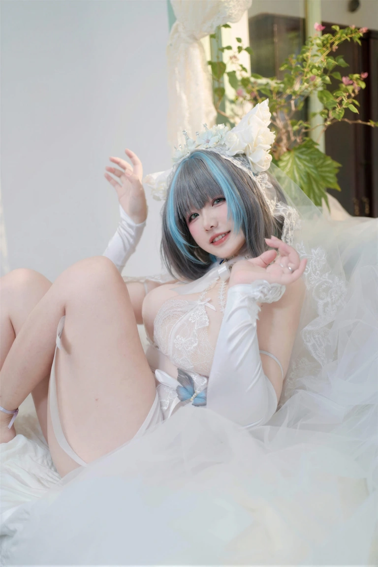 阿半今天很开心《碧蓝航线 柴郡誓约花嫁》主题写真：130张全套美图，含4个视频
