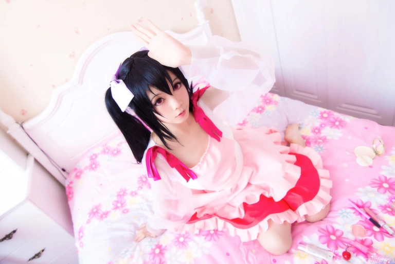 星之迟迟《矢泽妮可》主题写真：18张全套美图