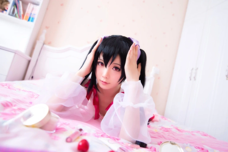 星之迟迟《矢泽妮可》主题写真：18张全套美图