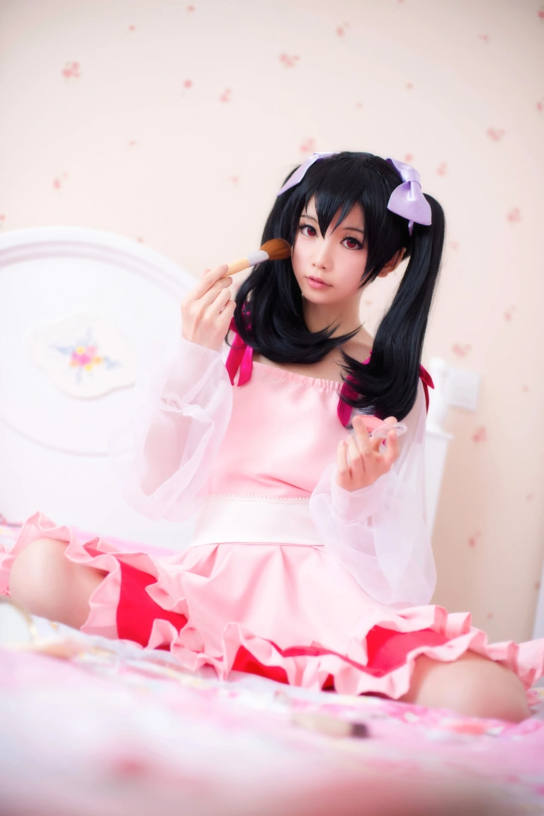 星之迟迟《矢泽妮可》主题写真：18张全套美图