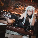 瓜希酱《欧根亲王沉醉于夜》主题写真：20张全套美图