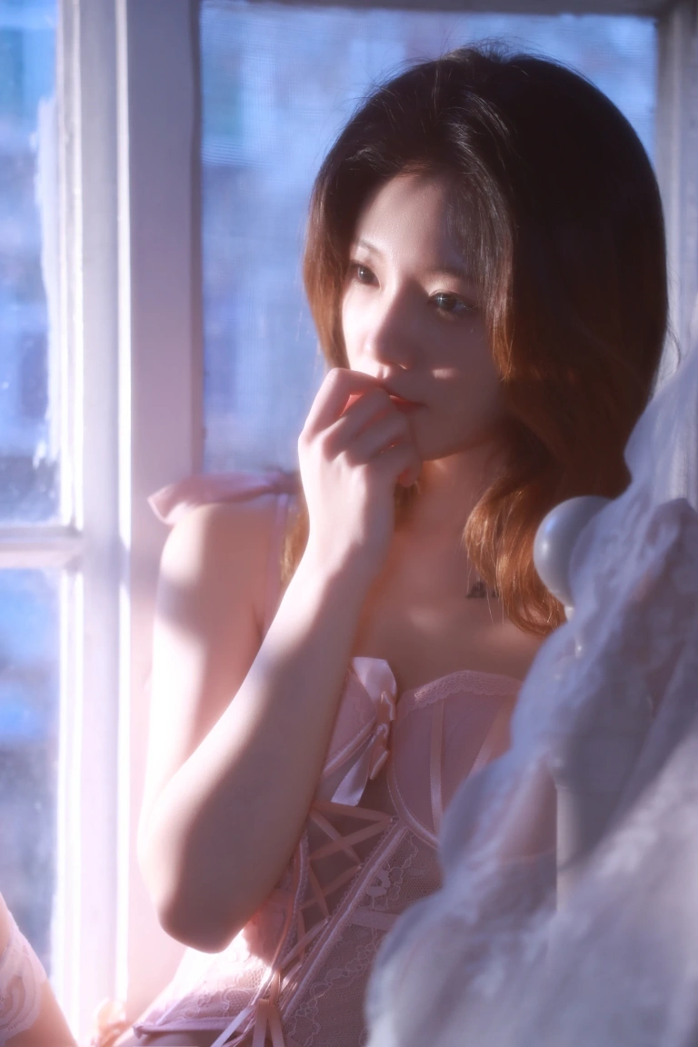 桃良阿宅《温柔乡》主题写真：22张全套美图