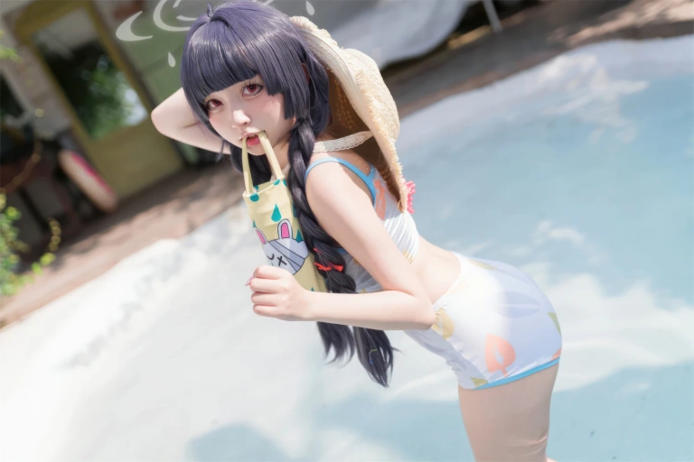 花铃《碧蓝档案 美游泳装》主题写真：41张全套美图