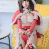 过期米线线喵《圣诞》主题写真：52张全套美图