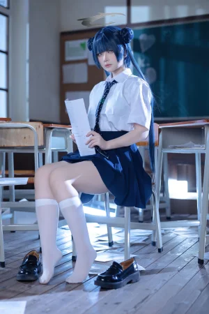屿鱼《蔚蓝档案 妃咲JK》主题写真：61张全套美图