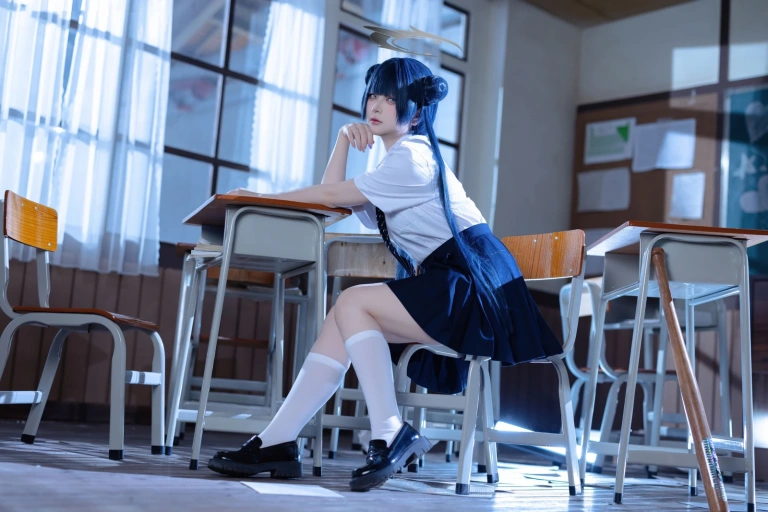 屿鱼《蔚蓝档案 妃咲JK》主题写真：61张全套美图