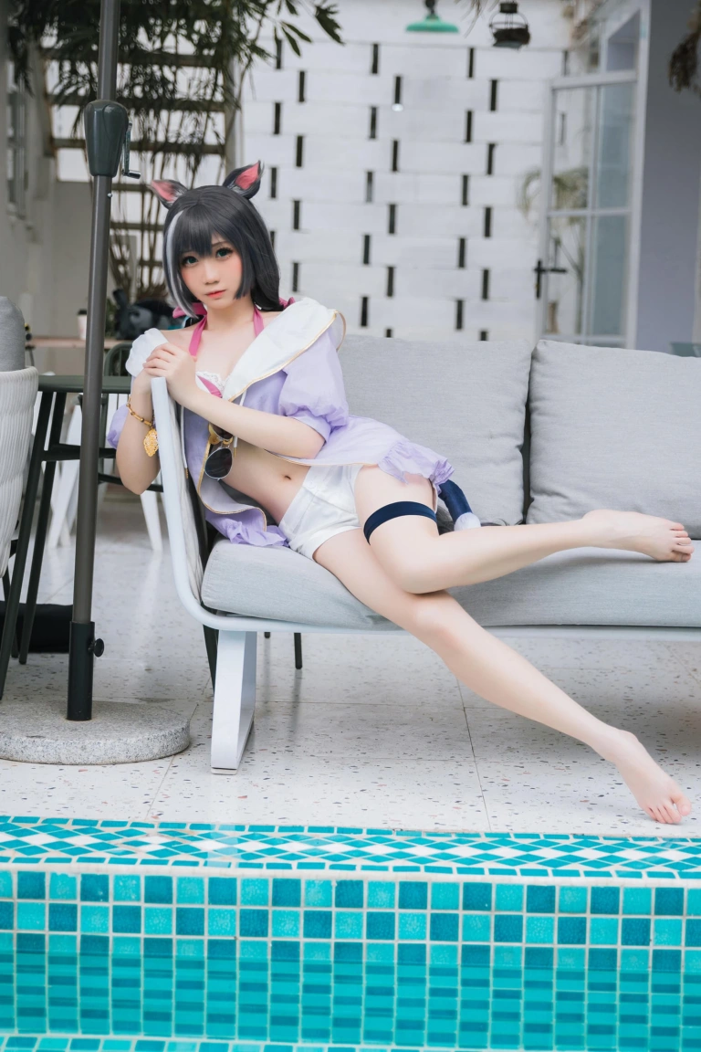 焖焖碳《公主连结 凯露泳装》主题写真：20张全套美图