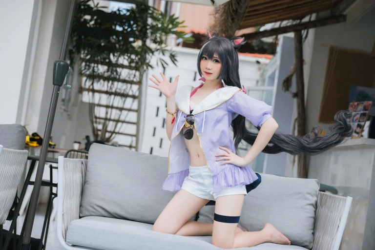 焖焖碳《公主连结 凯露泳装》主题写真：20张全套美图