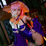 日奈娇(椎名莜)《孟菲斯》主题写真：25张全套美图