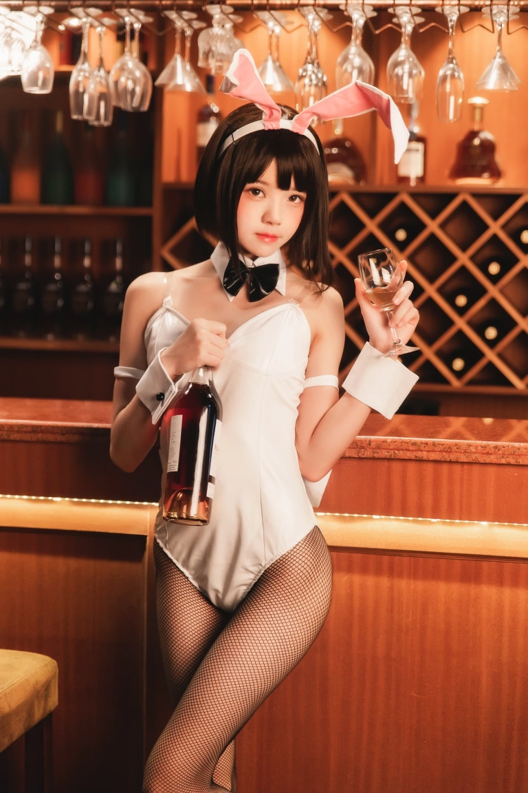 桜桃喵《加藤惠 兔女郎》主题写真：29张全套美图