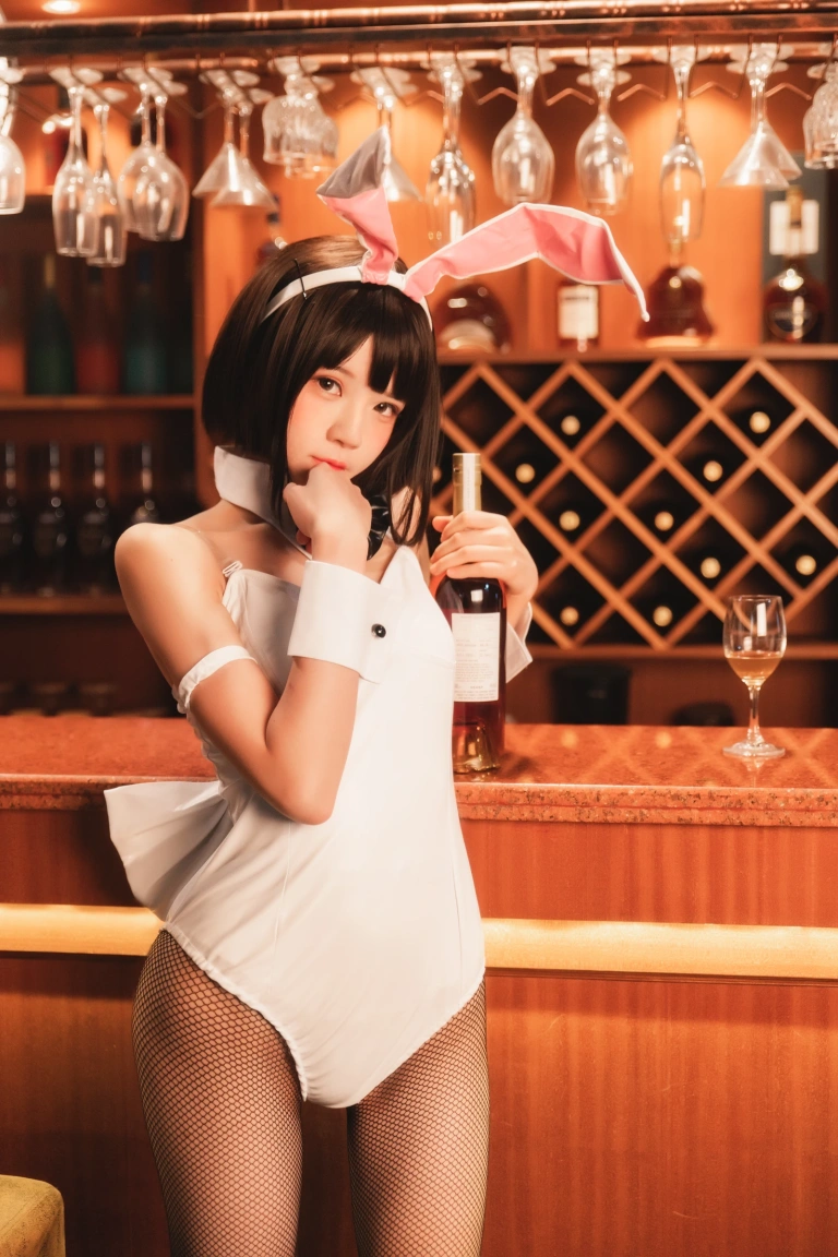 桜桃喵《加藤惠 兔女郎》主题写真：29张全套美图