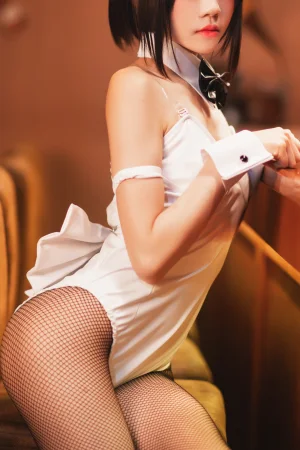 桜桃喵《加藤惠 兔女郎》主题写真：29张全套美图