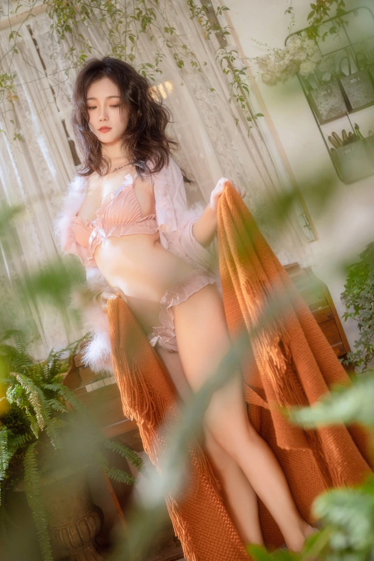 桃良阿宅《小院》主题写真：55张全套美图