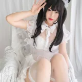 白烨《白猫透明女仆》主题写真：88张全套美图，含8个视频