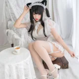 白烨《白猫透明女仆》主题写真：88张全套美图，含8个视频