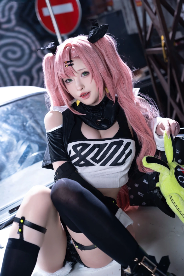 清水由乃《绝区零 妮可》主题写真：26张全套美图
