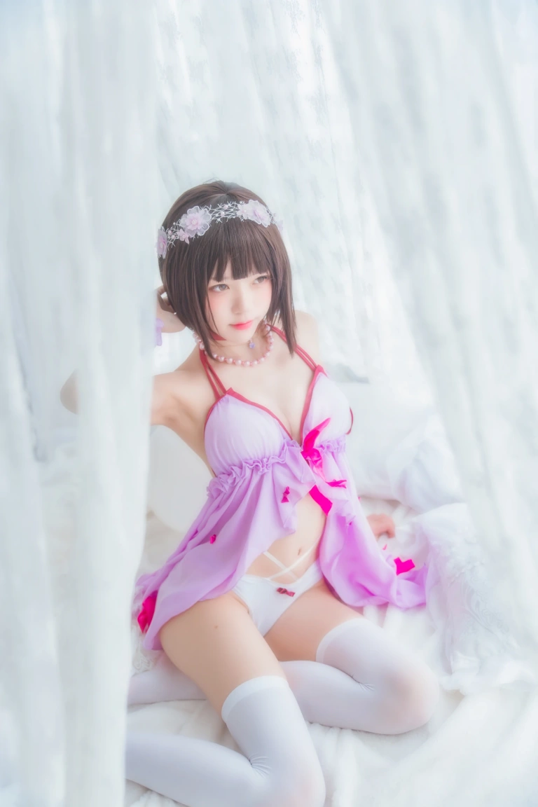 桜桃喵《加藤惠 小睡裙》主题写真：33张全套美图