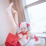 阿半今天很开心《可畏巫女》主题写真：38张全套美图