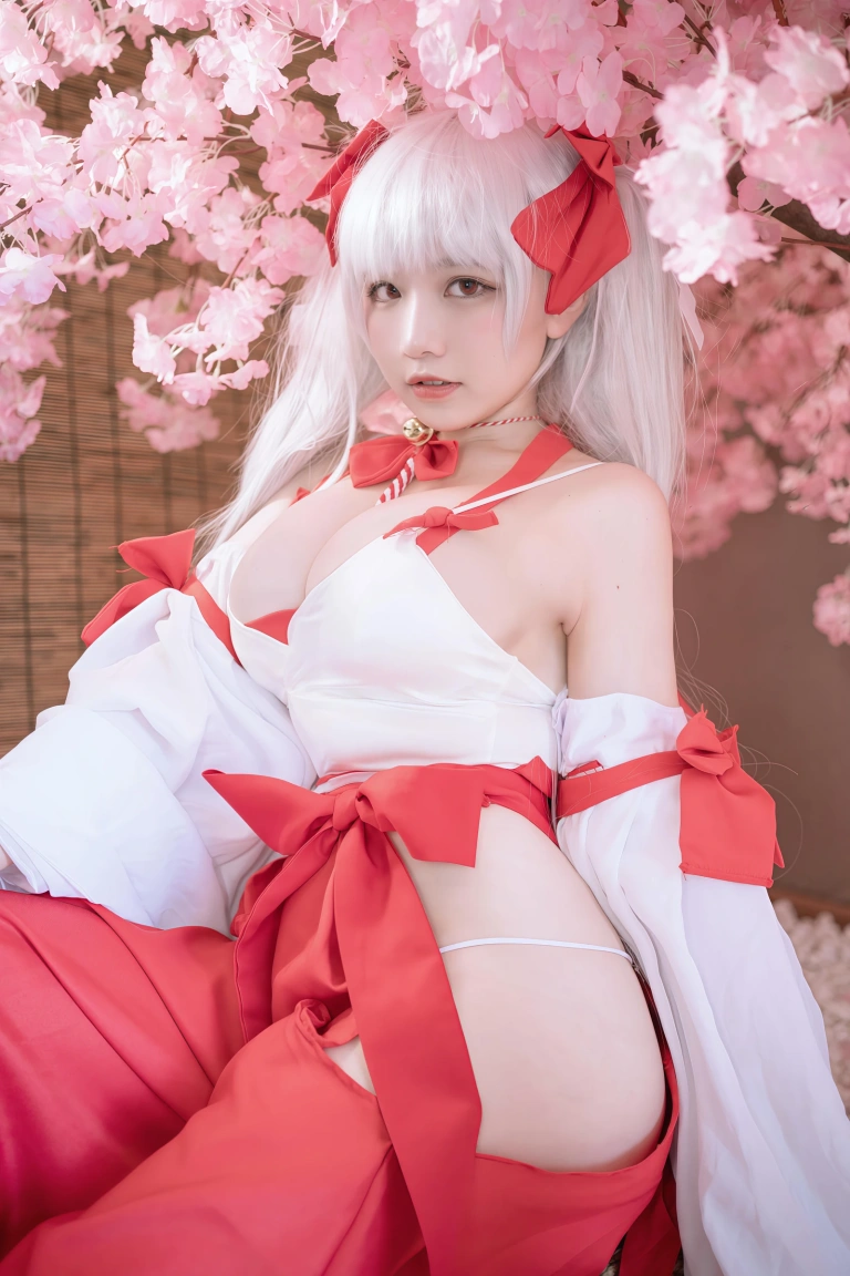阿半今天很开心《可畏巫女》主题写真：38张全套美图