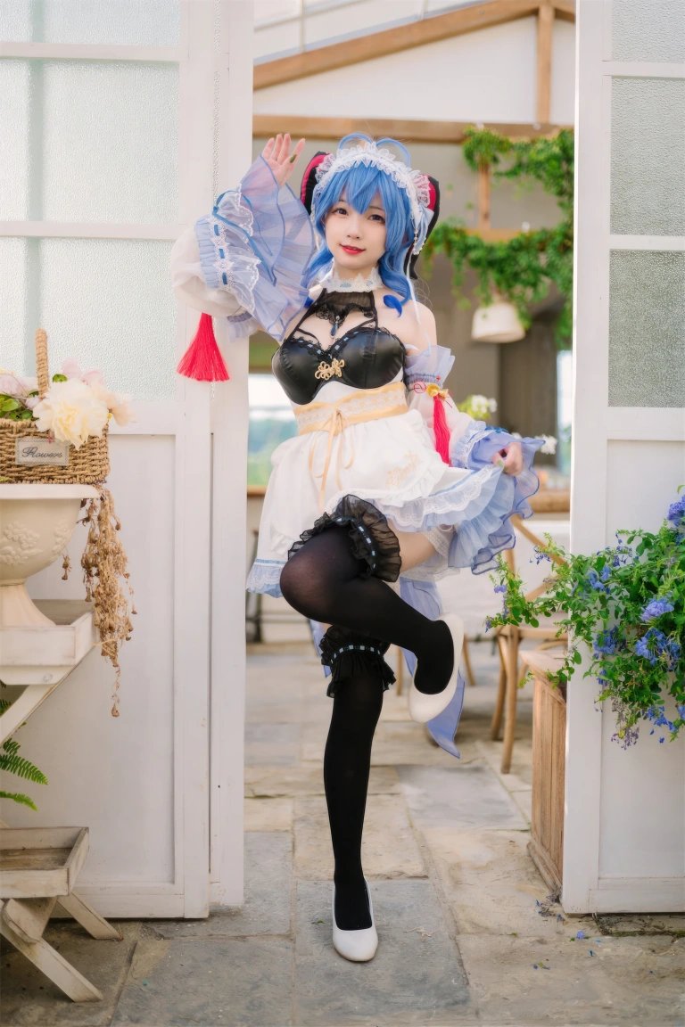 花铃《甘雨女仆》主题写真：41张全套美图