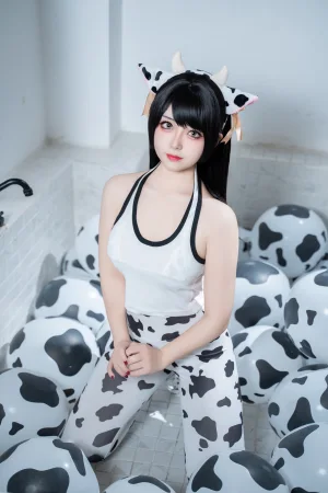 虎森森《小奶牛》主题写真：45张全套美图