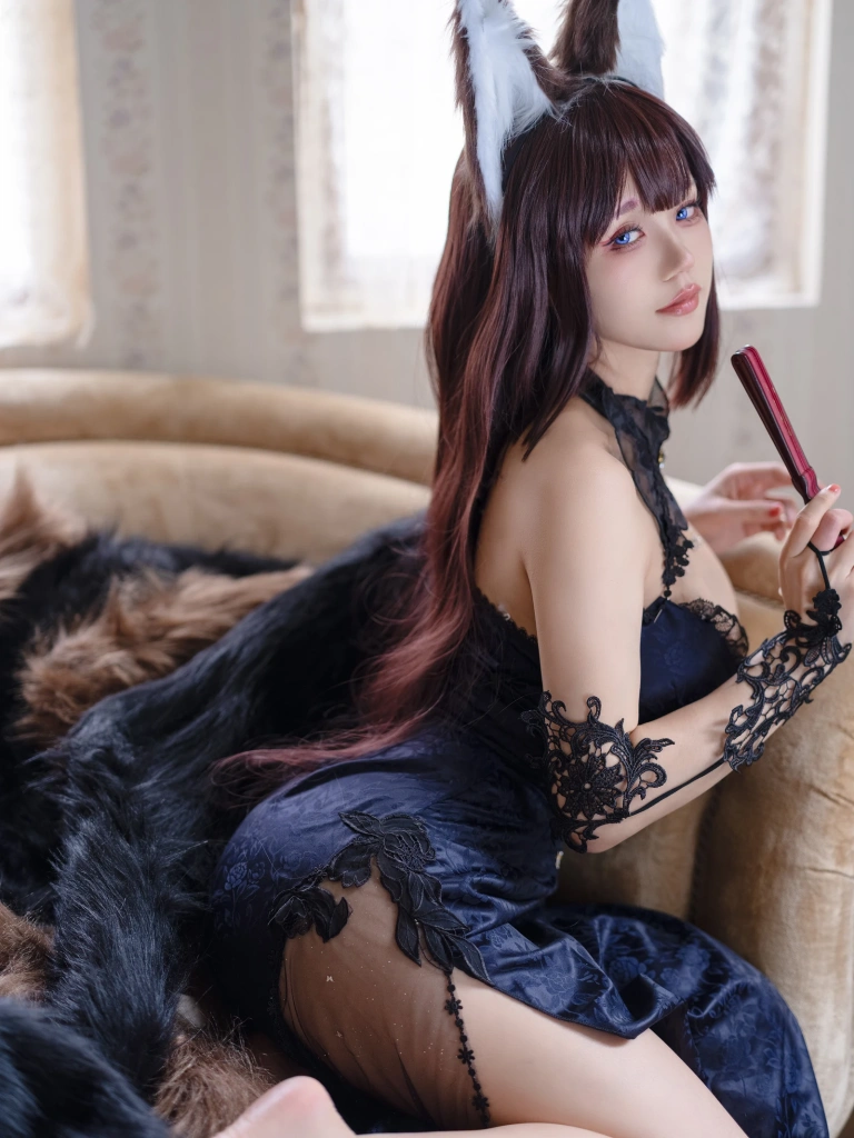 小仓千代《天城 红鸢的闲暇片刻》主题写真：24张全套美图