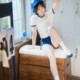 焖焖碳《体操服》主题写真：30张全套美图