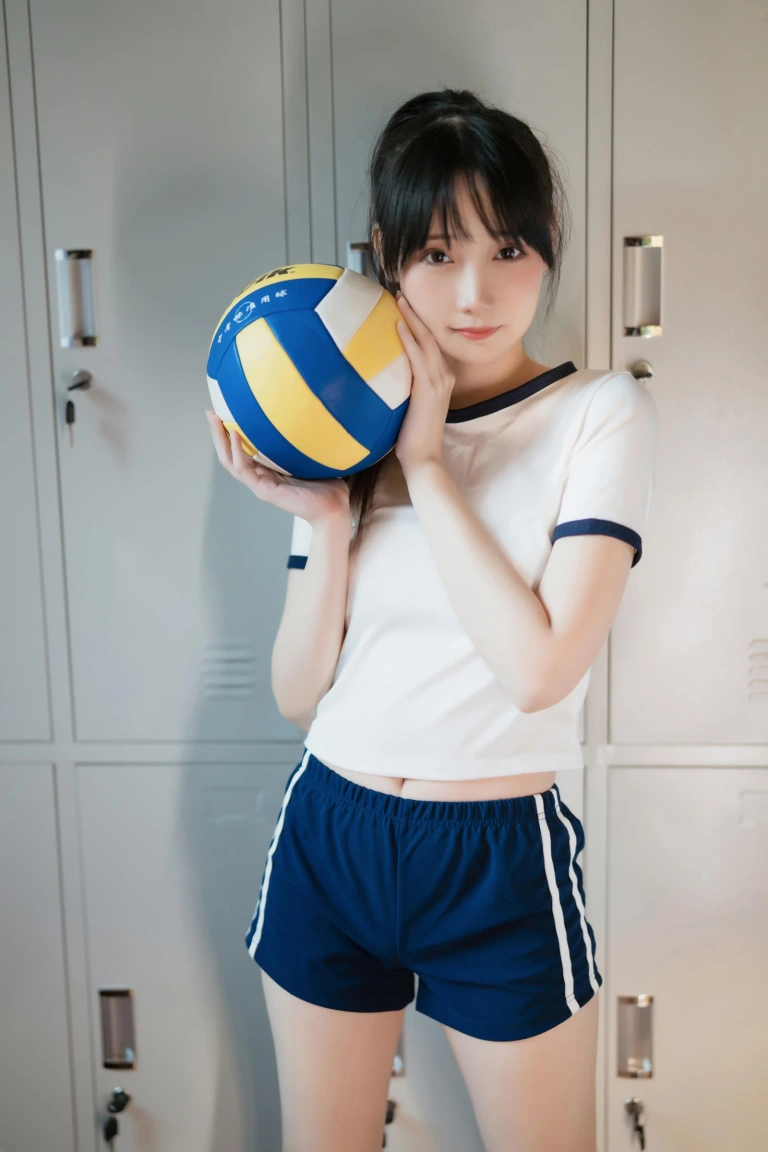 焖焖碳《体操服》主题写真：30张全套美图
