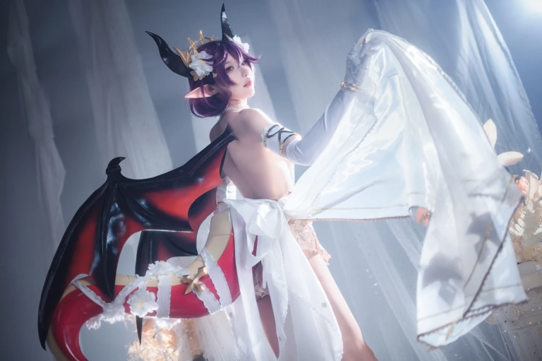 阿包也是兔娘《碧蓝幻想 古蕾娅 龙娘》主题写真：35张全套美图
