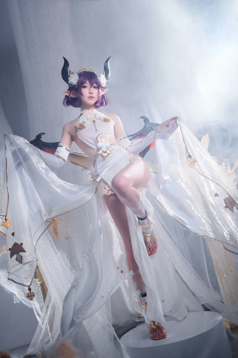 阿包也是兔娘《碧蓝幻想 古蕾娅 龙娘》主题写真：35张全套美图