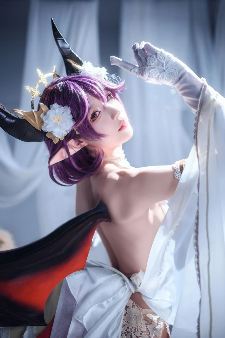 阿包也是兔娘《碧蓝幻想 古蕾娅 龙娘》主题写真：35张全套美图