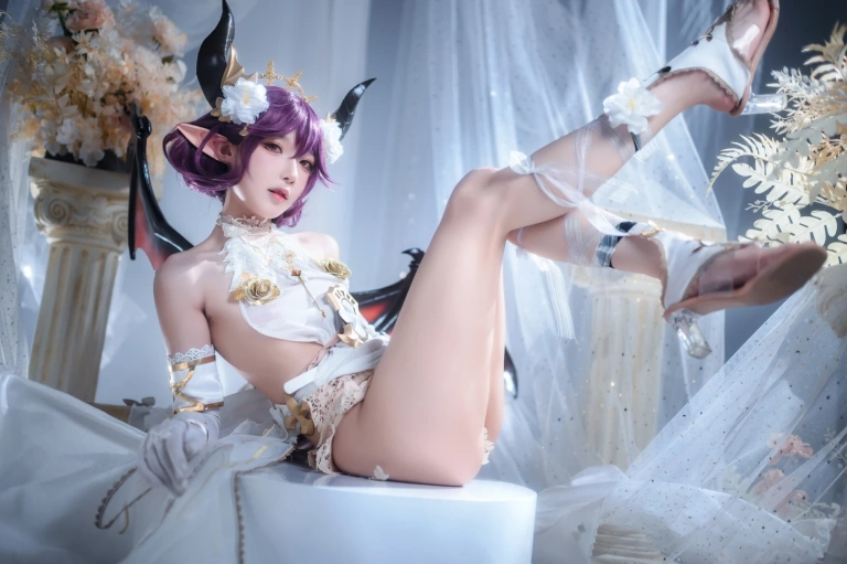 阿包也是兔娘《碧蓝幻想 古蕾娅 龙娘》主题写真：35张全套美图