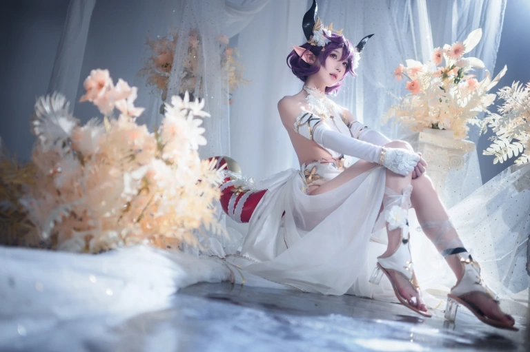 阿包也是兔娘《碧蓝幻想 古蕾娅 龙娘》主题写真：35张全套美图