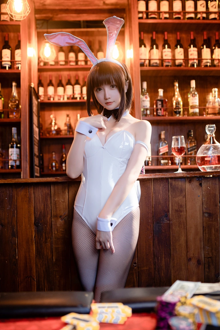 星之迟迟《加藤惠 兔女郎》主题写真：46张全套美图，含1个视频