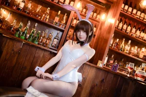 星之迟迟《加藤惠 兔女郎》主题写真：46张全套美图，含1个视频