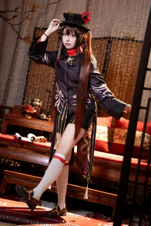 虎森森《原神 胡桃》主题写真：51张全套美图