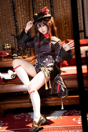 虎森森《原神 胡桃》主题写真：51张全套美图