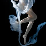 木棉棉《清澈水下》主题写真：59张全套美图