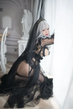 白烨《魔女黑丝》主题写真：73张全套美图，含14个视频
