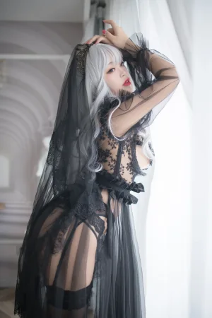 白烨《魔女黑丝》主题写真：73张全套美图，含14个视频
