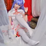 面饼仙儿《旗袍COS》主题写真：20张全套美图