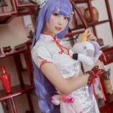 面饼仙儿《旗袍COS》主题写真：20张全套美图
