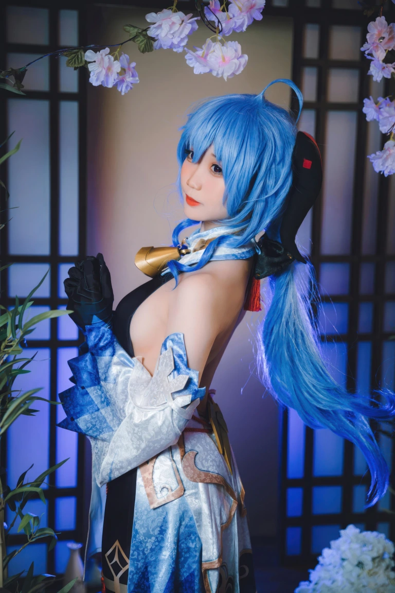 焖焖碳《原神 甘雨》主题写真：23张全套美图