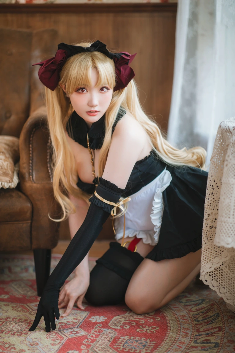 瓜希酱《艾蕾女仆》主题写真：23张全套美图