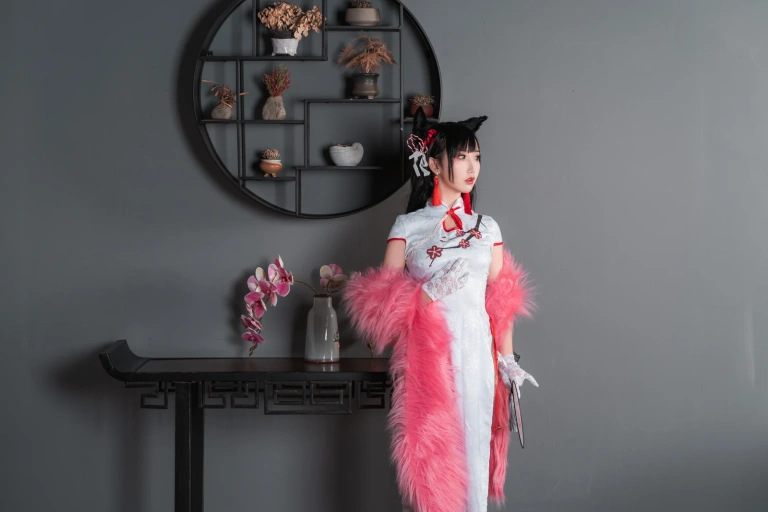 面饼仙儿《旗袍爱宕》主题写真：25张全套美图